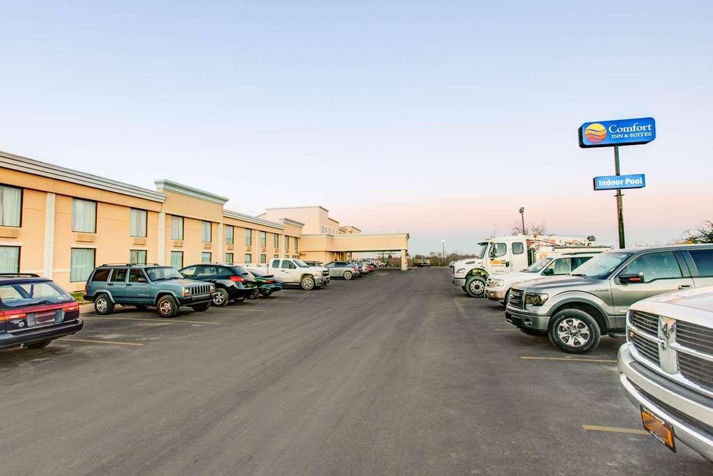 Comfort Inn & Suites Triadelphia Zewnętrze zdjęcie
