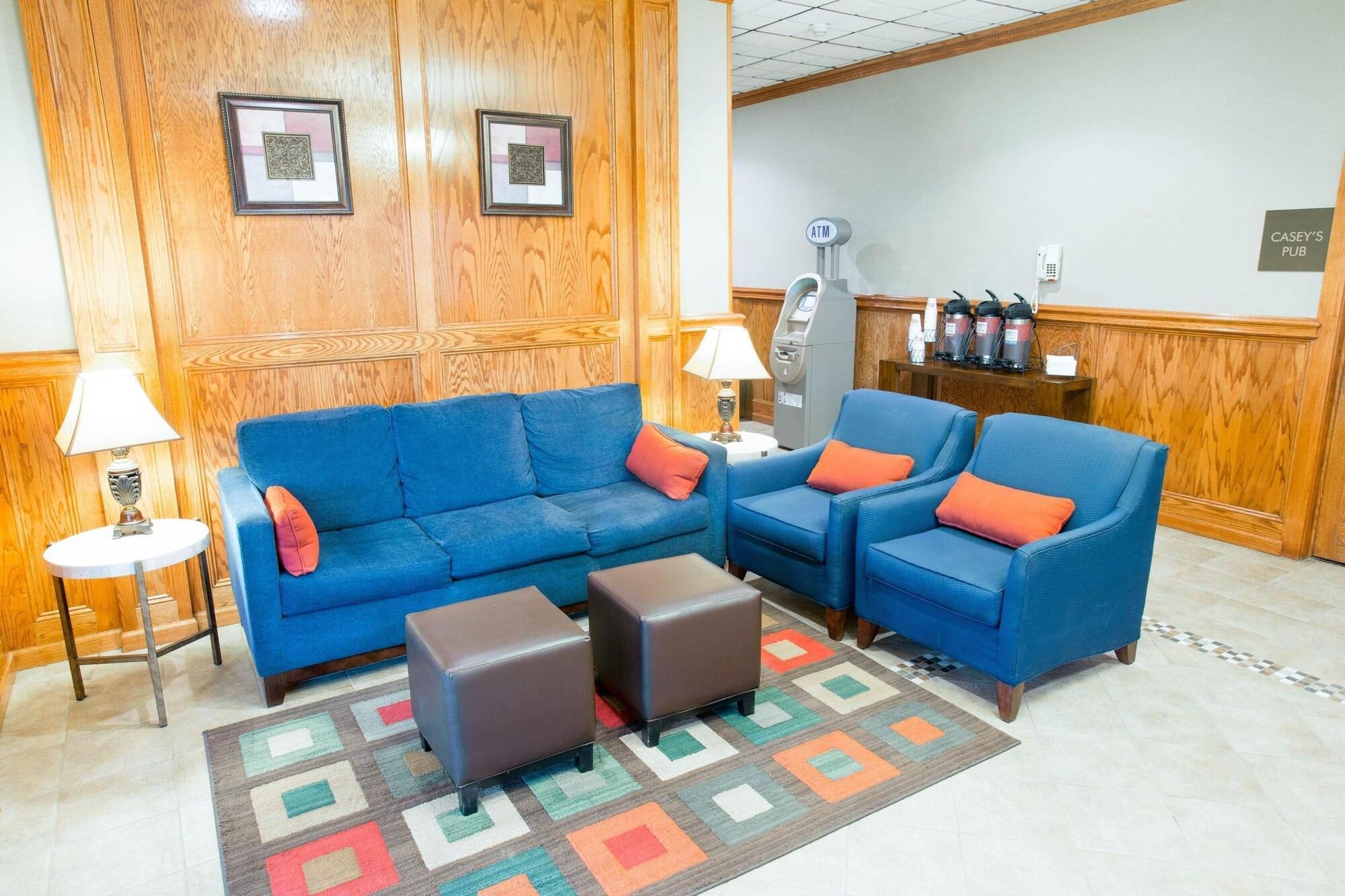Comfort Inn & Suites Triadelphia Zewnętrze zdjęcie