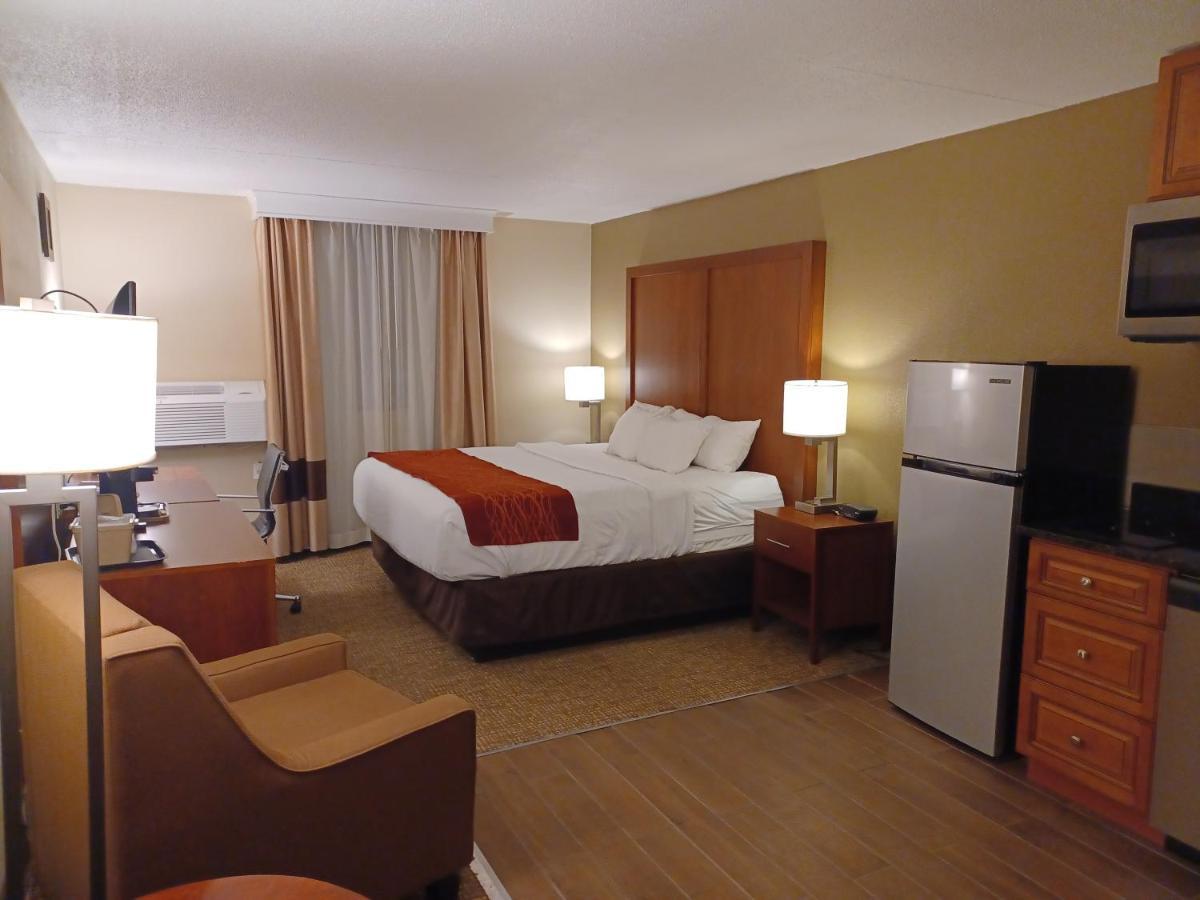 Comfort Inn & Suites Triadelphia Zewnętrze zdjęcie