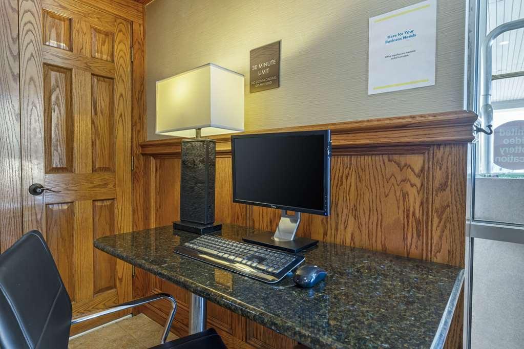 Comfort Inn & Suites Triadelphia Udogodnienia zdjęcie